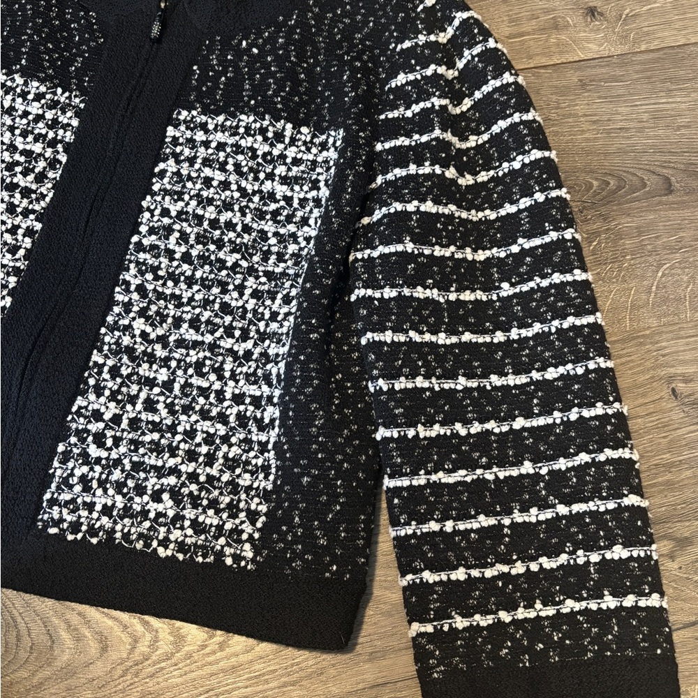 St John Couture - Black and White Textured Blazer with Stripes - Picture 10 of 10